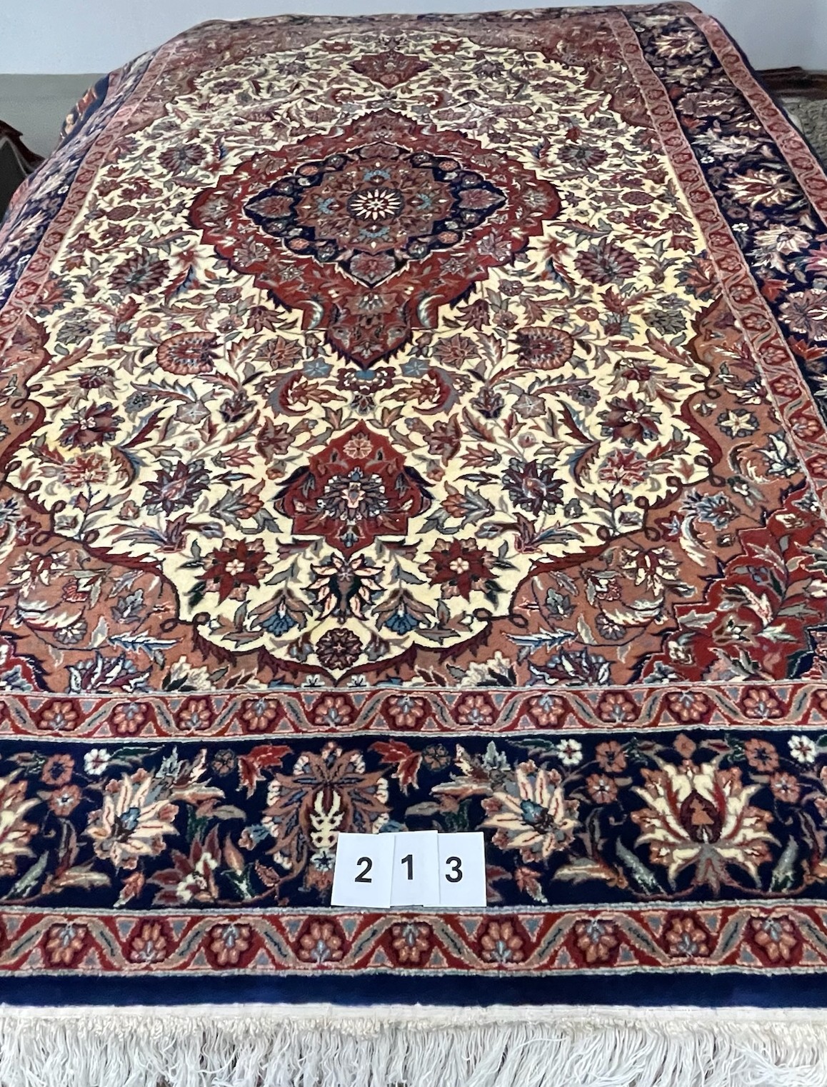 Ekbatan Teppich